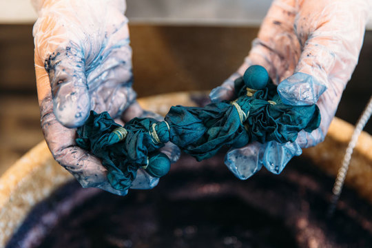 書　色紙　青は藍より出でて藍より青し　表装済み 書 色紙 青は藍より出でて藍より青し 表装済み 青